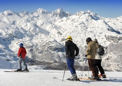 Policija na Voglu: 33-letnik smučal pod vplivom alkohola