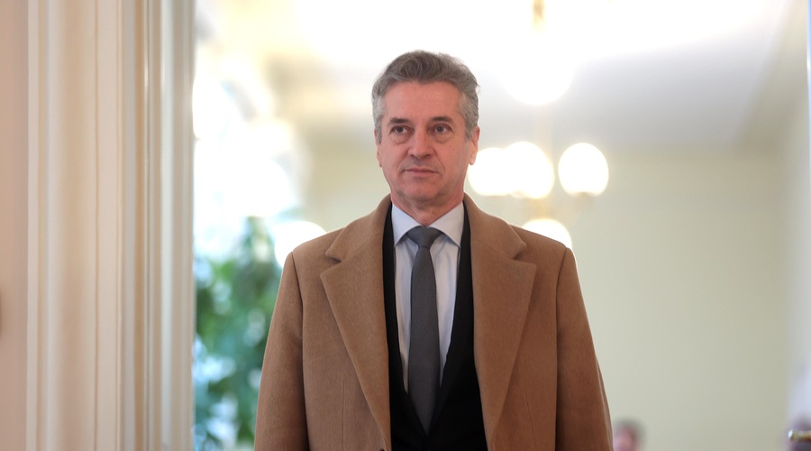 Vladno ekipo čaka veliko dela: v pričakovanju odločitve o usodi pravosodne ministrice koalicijski vrh tudi o letošnjem načrtu dela (foto: Borut Živulović/Bobo)