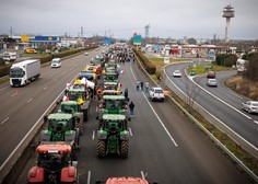 Evropa se je znašla v primežu kmečkih protestov: solidarnost med kmeti seže čez meje