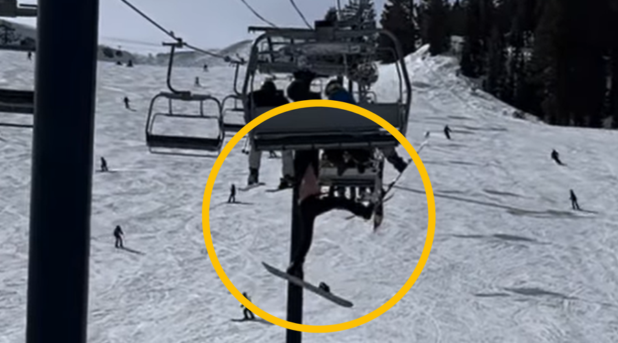 Grozljivo: 16-letna deskarka nenadoma zdrsnila s sedežnice, v zraku so jo za kratek čas zadržali drugi smučarji (VIDEO) (foto: Instagram/lunar_rock_maxx)