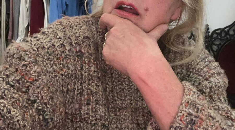 Priljubljena slovenska igralka šokirala s priznanjem: "Gledali so me kot hodečo blond lutko" (foto: Zvezdana Mlakar/Facebook, fotomontaža)