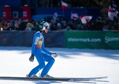 Žal se ni izšlo: Peter Prevc po odličnem prvem skoku šele ...