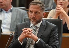 Se preiskava v aferi sodna palača širi tudi na finančno ministrstvo? Spregovoril minister Klemen Boštjančič