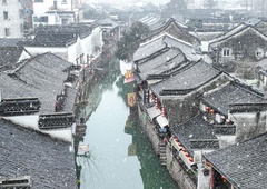 V državi, kjer bodo kmalu praznovali novo leto, težave z nenavadno močnim sneženjem