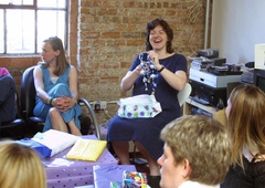 Američanka ne ve, kaj podariti slovenski družini. Takole so ji predlagali ...