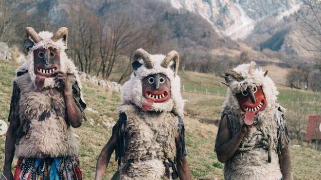 Sloviti National Geographic se je slovenskemu pustovanju poklonil s "pošastnimi" fotografijami (foto: Instagram/National Geographic/Ciril Jazbec)