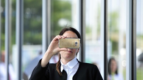 telefon ženska slikanje