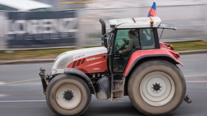 Kmečki upori tudi pri nas? Štajerski kmetje s traktorji opozorili na svoje zahteve, akcija napovedana še na Koroškem (foto: Profimedia)