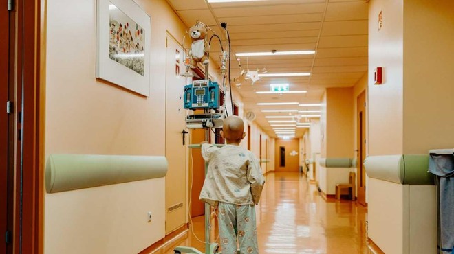 Boj otrok za zaprtimi vrati bolnišničnih sob: za rakom vsako leto zboli od 70 do 80 otrok (foto: Arhiv Društva Junaki 3. nadstropja)