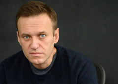 Umrl Putinov veliki nasprotnik Aleksej Navalni