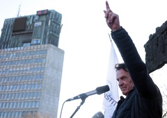 So študentje res pripravljeni na ulice ali je vse skupaj le zvijača Pavla Ruparja? Študentski protest napovedan na isti dan kot upokojenski