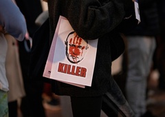 Smrt Navalnega pretresla svet: v več državah množični protesti