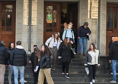 Fakultete in šole nadaljujejo predstavitve programov (kam se lahko mladi obrnejo po pomoč?)