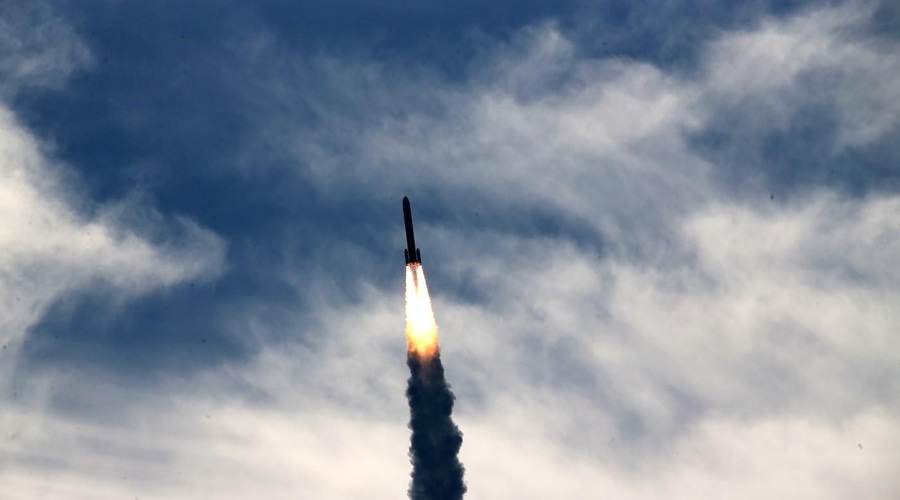 Japonska z avtonomnim dostopom do vesolja: nova raketa v orbito poslala dva satelita (foto: Profimedia)
