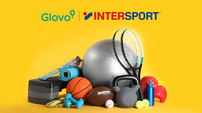 Glovo utrjuje partnerstvo z Intersportom: Več kot 5.000 športnih izdelkov in dodatkov je na voljo v aplikaciji Glovo s hitro dostavo v 10 mestih (foto: promocijska fotografija)