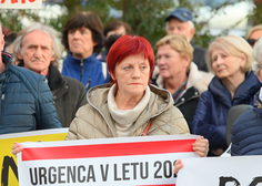 Občani Kamnika zaradi vladne uredbe protestno na ulico: želijo pisna zagotovila, da ...
