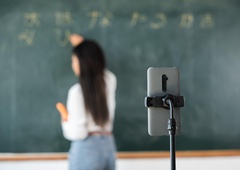 Ste vedeli, kakšne so lahko posledice snemanja ali fotografiranja v predavalnici?