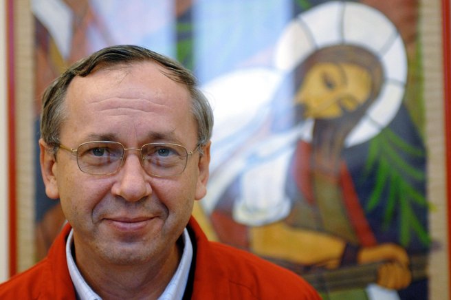 Pričanje redovnic proti Marku Rupniku v Rimu