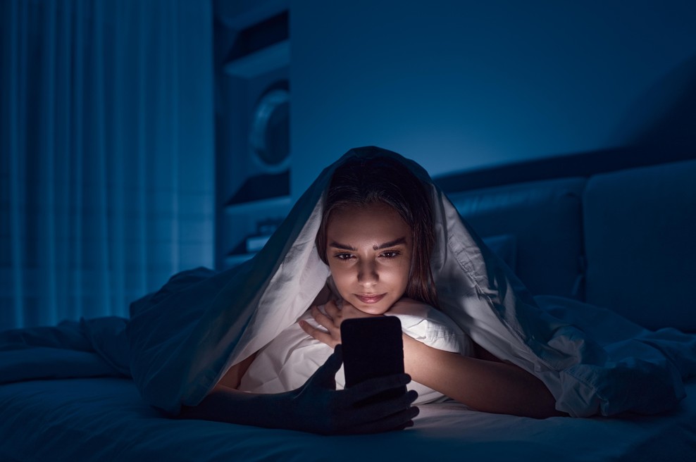 Mama se je odločila za drastični ukrep, svoji 12-letnici je vzela mobilni telefon, kar se je potem zgodilo, jo je pustilo brez besed (foto: Shutterstock)