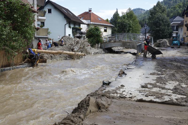 Lansko poletje v Črni na Koroškem.