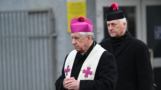 Papež sprejel odstop nadškofa, ki naj bi prikrival spolne zlorabe (foto: Profimedia)