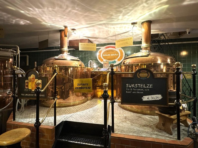 Salm Bräu je tudi najstarejši evropski proizvajalec pivovarskih strojev.