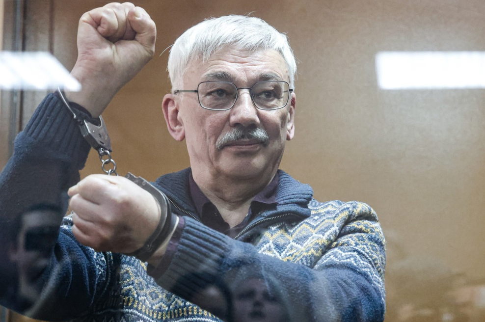 Rusko sodišče 70-letnega aktivista zaradi objave kolumne obsodilo na zaporno kazen (foto: Profimedia)