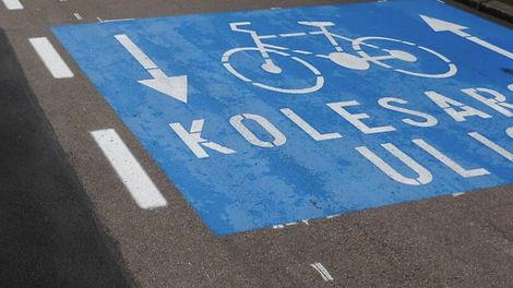 Ste v Ljubljani že opazili kolesarske ulice, zelene puščice in nove talne označbe? Tu jih najdete