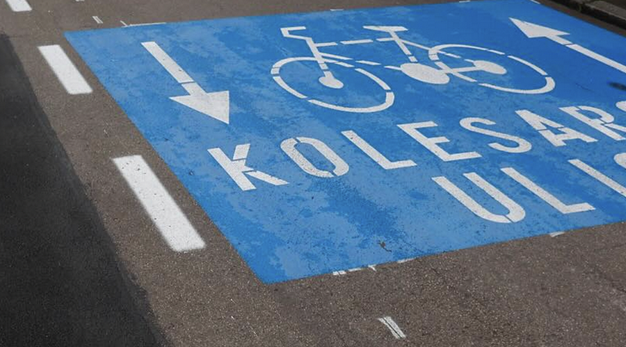 Ste v Ljubljani že opazili kolesarske ulice, zelene puščice in nove talne označbe? Tu jih najdete (foto: Instagram/mestnaobcinaljubljana)