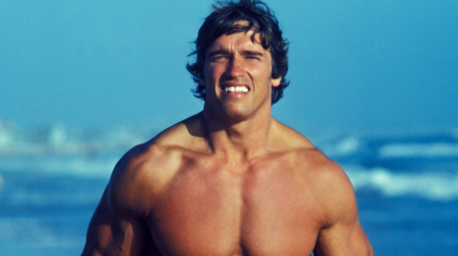 Nekoč gromozanska gmota mišic, danes pa ... Že 76-letni Arnold Schwarzenegger še naprej skrbi za zdravo telo (FOTO) (foto: Profimedia)