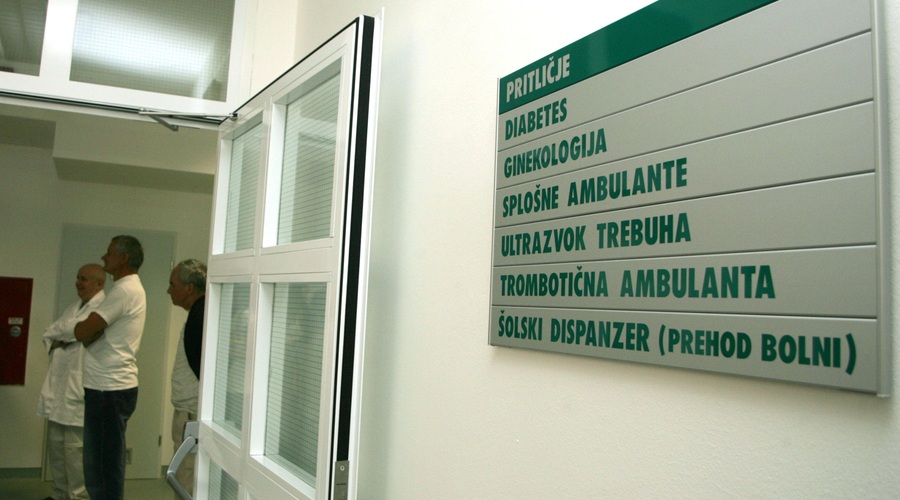Ljubljančan doživel šok: zaradi 'neaktivnosti' so ga v matičnem zdravstvenem domu izbrisali iz registra administrativne ambulante (foto: Tina Kosec/Bobo)