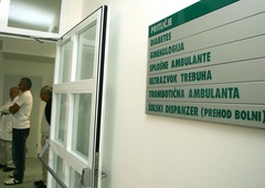 Ljubljančan doživel šok: zaradi 'neaktivnosti' so ga v matičnem zdravstvenem domu izbrisali iz registra administrativne ambulante