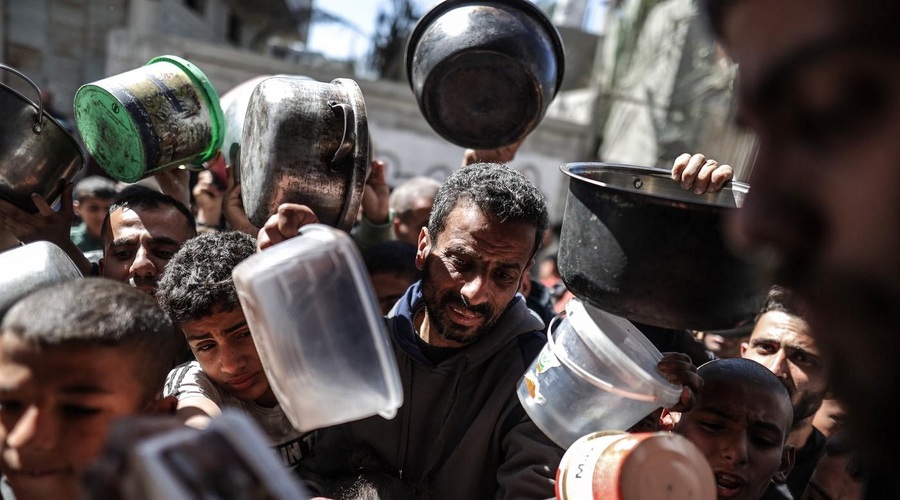 Smrt številnih Palestincev med razdeljevanjem pomoči: "To je prava katastrofa" (foto: Profimedia)