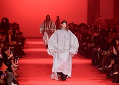 Slovenka blestela na pariškem tednu mode: postavila se je ob bok svetovnim zvezdam (FOTO)