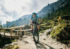 Premagujte hribe z lahkoto: prednosti električnih gorskih koles