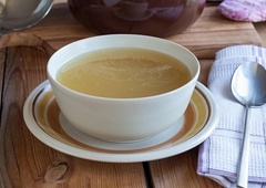Zakaj velja kostna juha za najboljše naravno zdravilo?