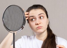 "Kar naenkrat ne prepoznam več svojega obraza!": Dermatologinja razloži, kako se na obrazu kaže staranje