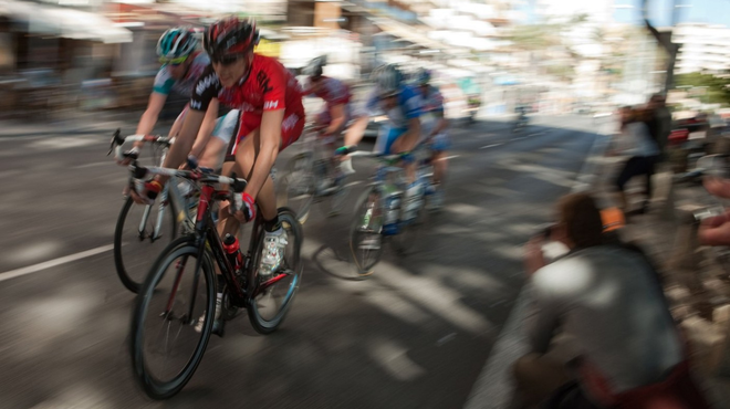 Bizarna kolesarska dirka: zaradi nenapovedanih dopinških kontrol na cilj prišla le slaba tretjina tekmovalcev (foto: Profimedia)
