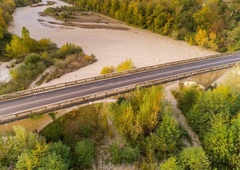 Narasle vode na mostu ujele družino, sledila je velika tragedija