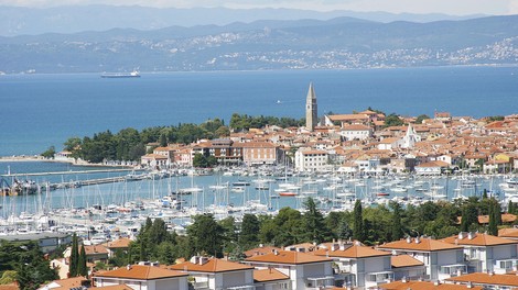 izola