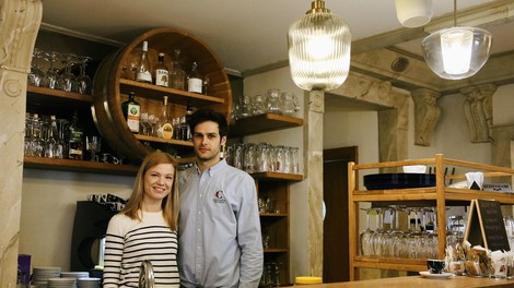 Priljubljen lokal v Ljubljani ponovno zaživel: poznate družinsko zgodbo, ki je stara že pol stoletja?