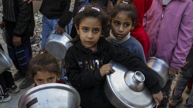 Izrael zavrnil tovornjak s pomočjo za Gazo (pomoč pa nujno potrebuje 2 milijona ljudi) (foto: Profimedia)