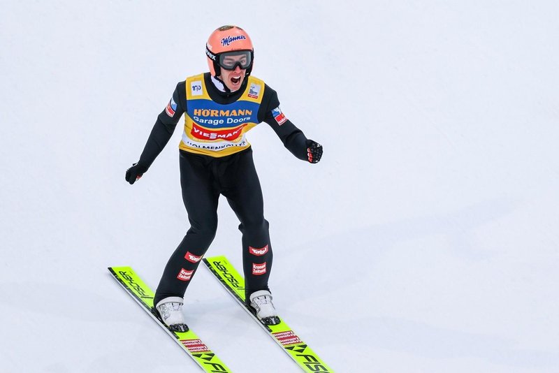 Zmagovalec današnje tekmne, Avstrijec Stefan Kraft