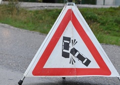 Slovenske ceste terjale še eno življenje: 35-letnik umrl na kraju nesreče