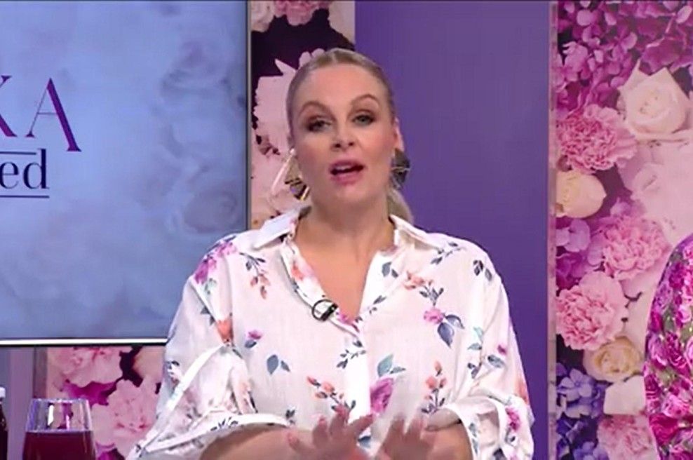 Špela Grošelj priznala, da je trpela v razmerju: "Samo da se je usedel na letalo, sem že imela v rokah flašo!" (foto: Planet TV/posnetek zaslona)