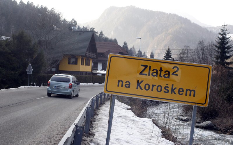 Na Črni na Koroškem so krajani Tini pripravili topel sprejem ob vrnitvi iz olimpijskih iger, kjer je osvojila dve zlati kolajni.