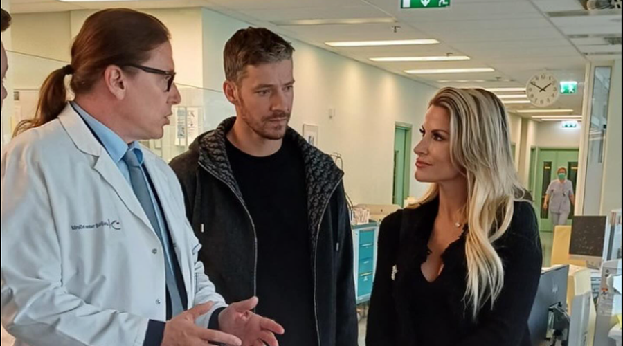 Goran Dragić se s svojo novo partnerico mudi po Ljubljani: poglejte, koga je razveselil (foto: UKCLJ/Facebook)
