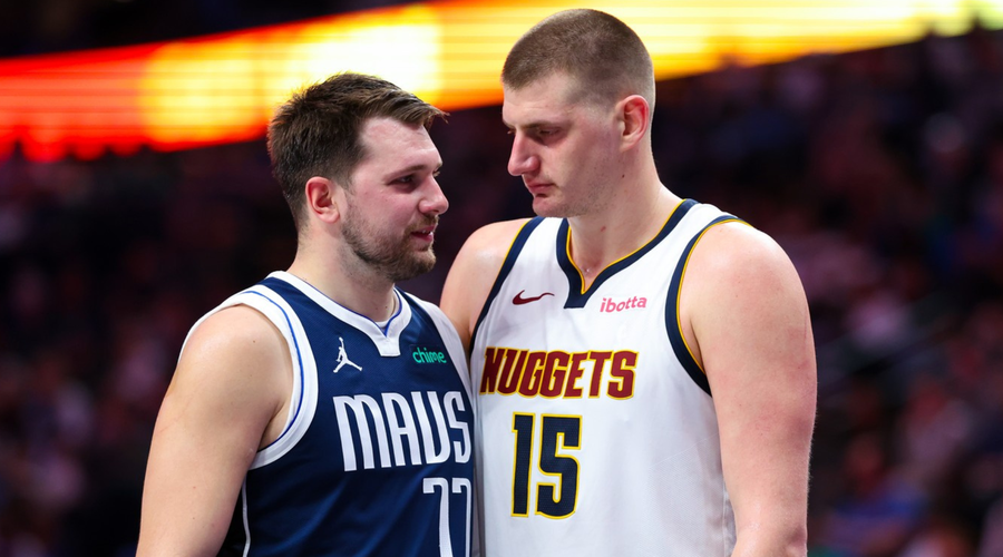 Luka Dončić proti Nikoli Jokiću: Dallas v napeti tekmi nadvladal lanske prvake (foto: Profimedia)
