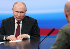 Vladimir Putin z najvišjo podporo volivcev doslej: visoka zmaga predvsem posledica represije, prisil in prevar
