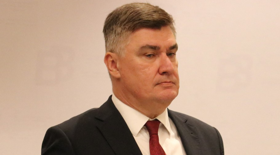 Zmeda na Hrvaškem: po tem, ko je predsednik razglasil, da bo kandidiral za premierja, se je oglasilo ustavno sodišče (foto: Profimedia)